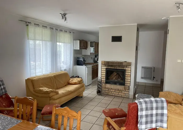 Cottage House Gowidlino By The Lake, Kashubia