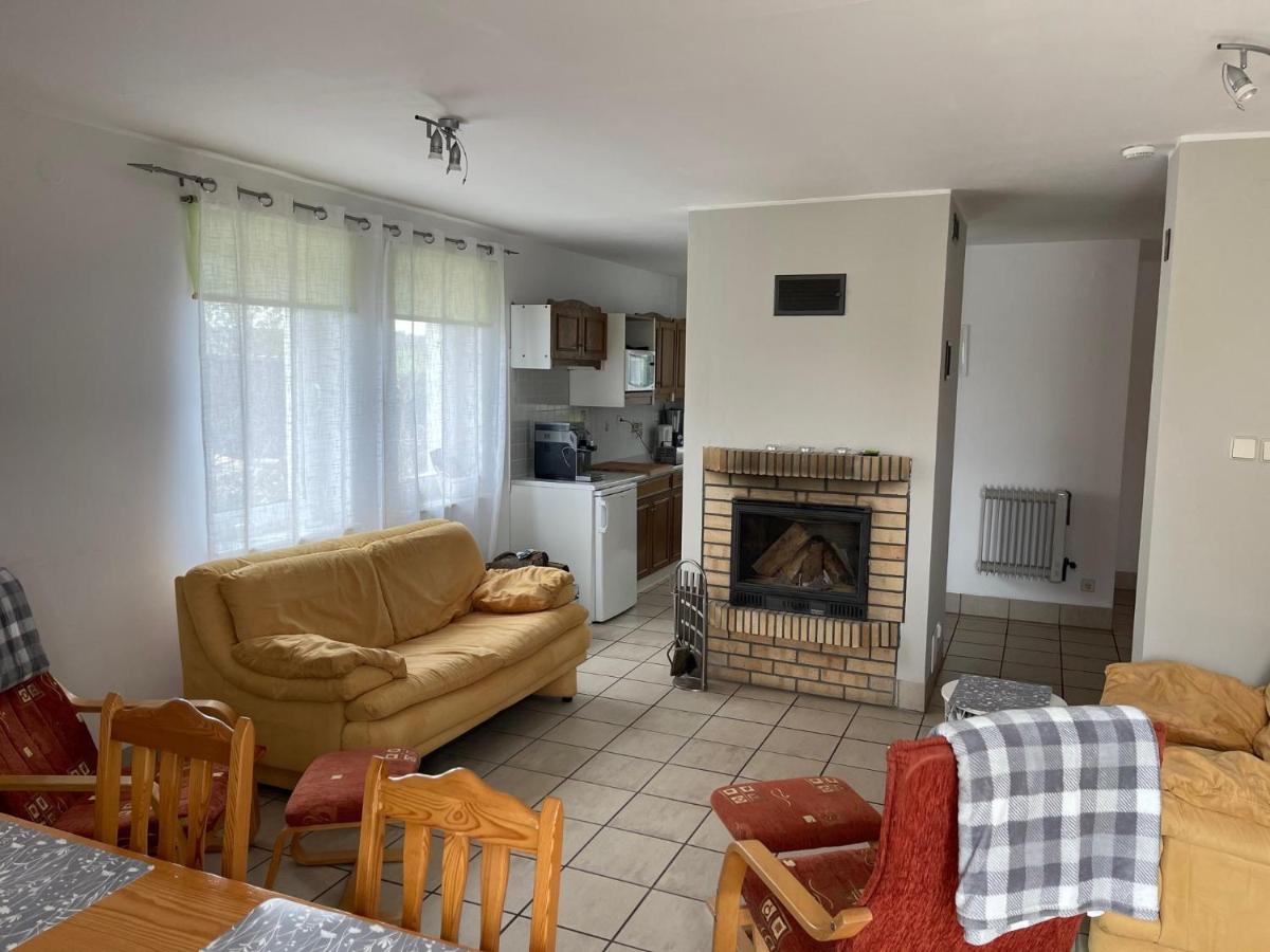 House By The Lake, Kashubia Holiday home Gowidlino